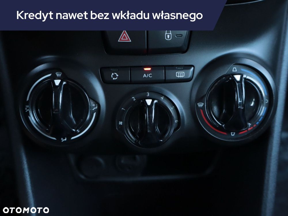 Peugeot 208 - 15