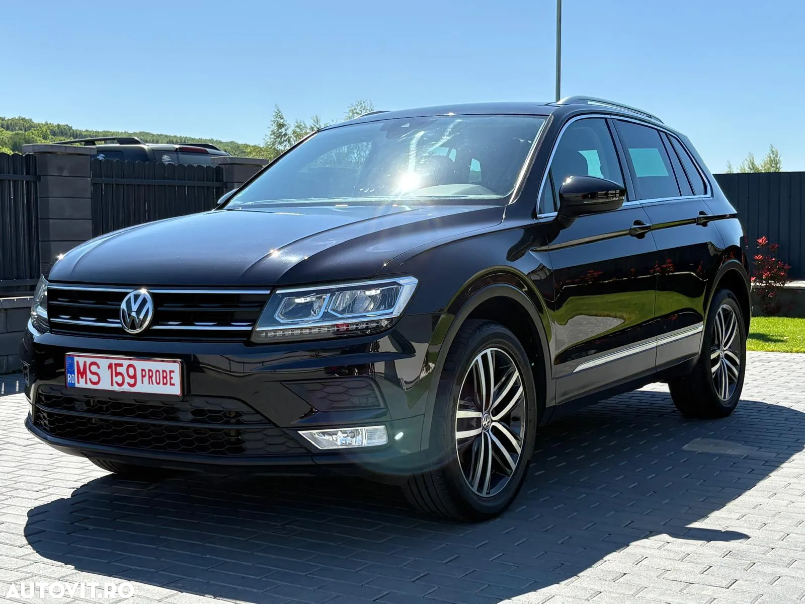 Volkswagen Tiguan 2.0 TDI 4Mot DSG Comfortline - 9