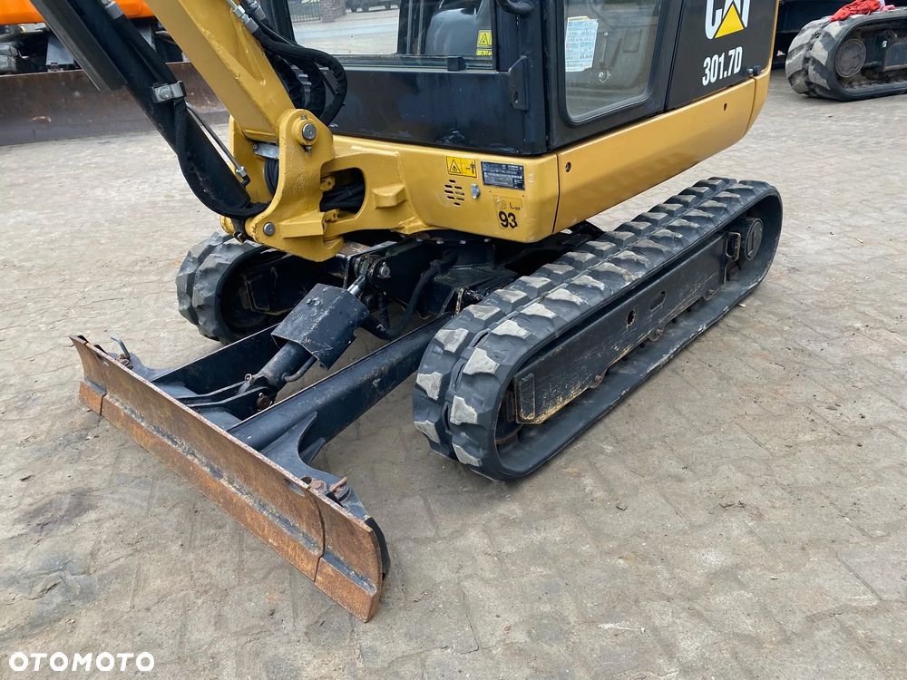 Caterpillar CAT 301.7D, 2250 MTH, Z NIEMIEC, DŁUŻSZY ZASIĘG, ROZSUWANE PODWOZIE, SUPER STAN - 22