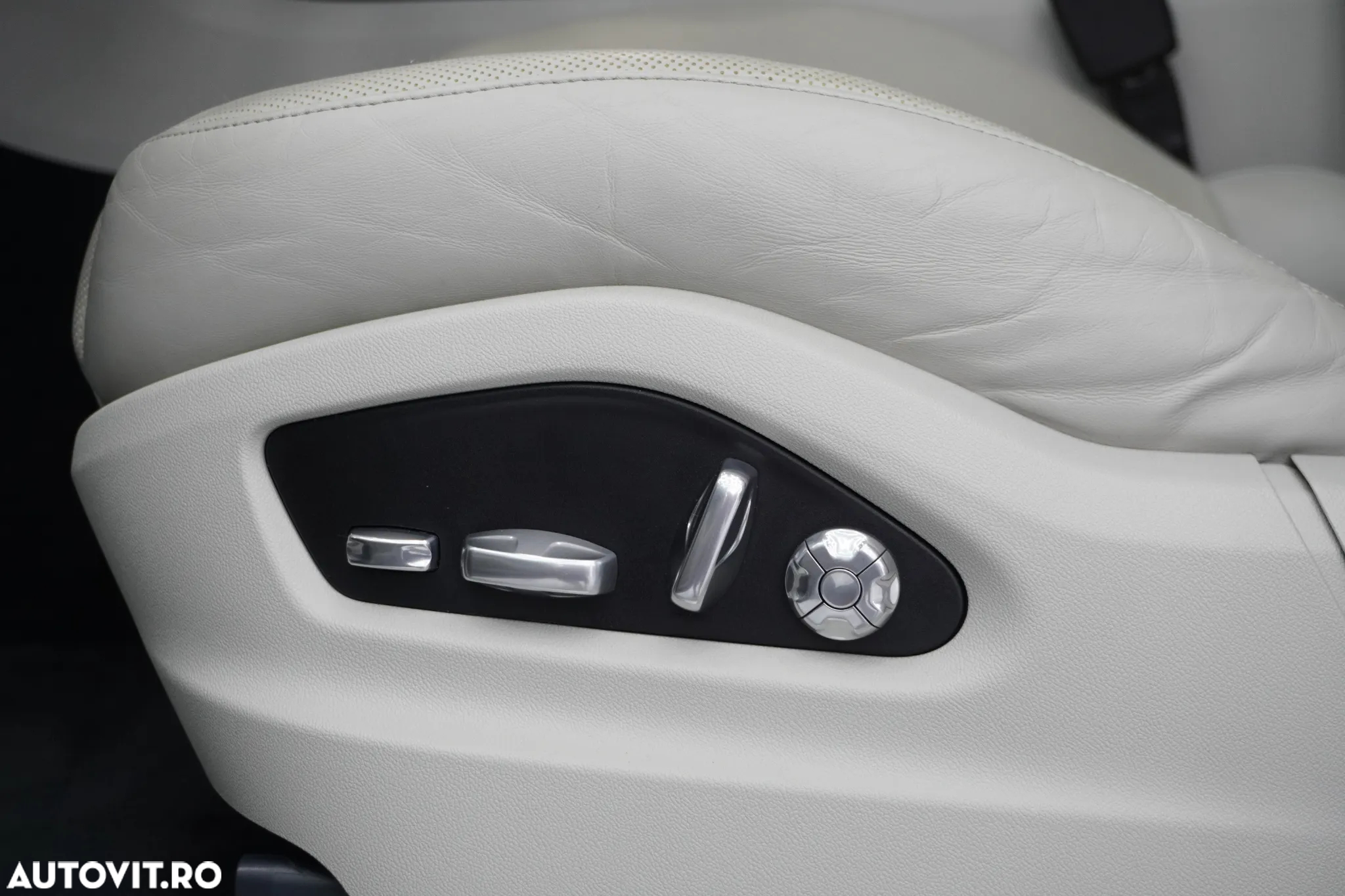 Porsche Cayenne Coupe Standard - 14