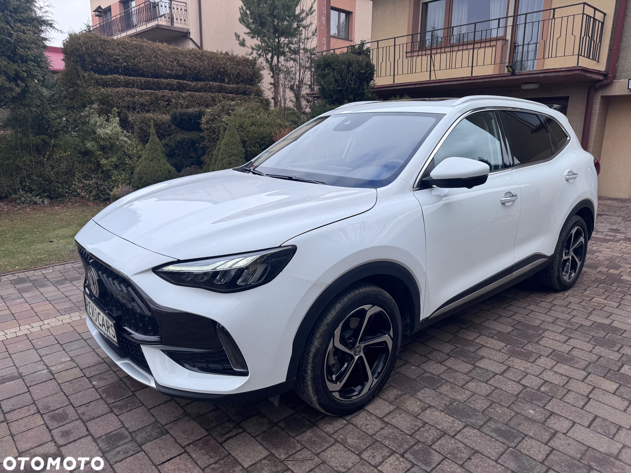 MG EHS 1.5T-GDI PHEV Luxury - 6