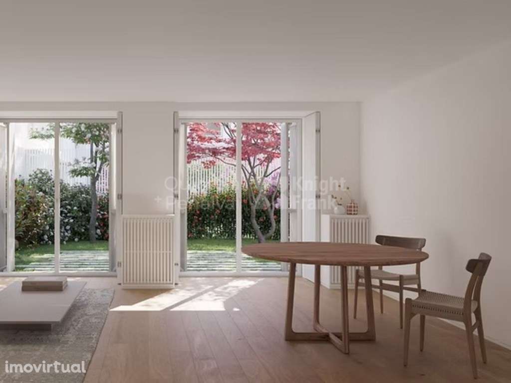 Apartamento T2 Duplex com jardim e piscina comum, Alcântara - Grande imagem: 4/19