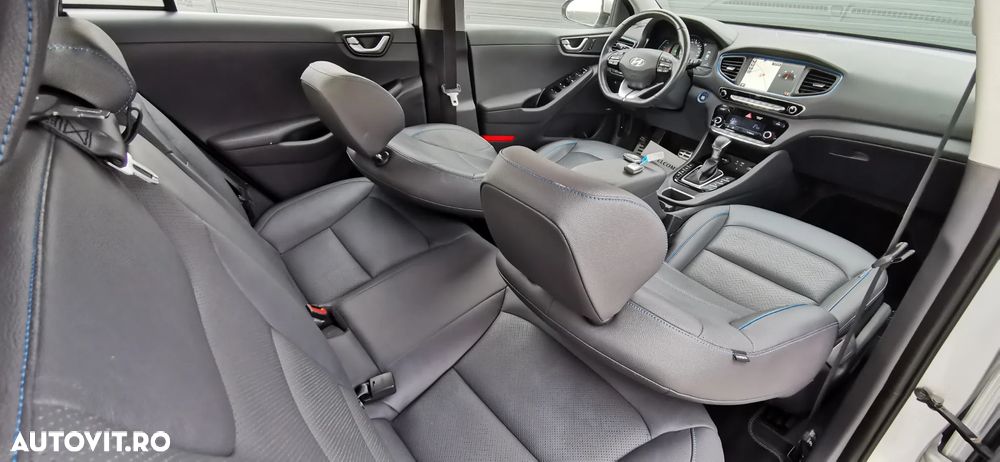 Hyundai IONIQ 1.6 GDI Premium - 7