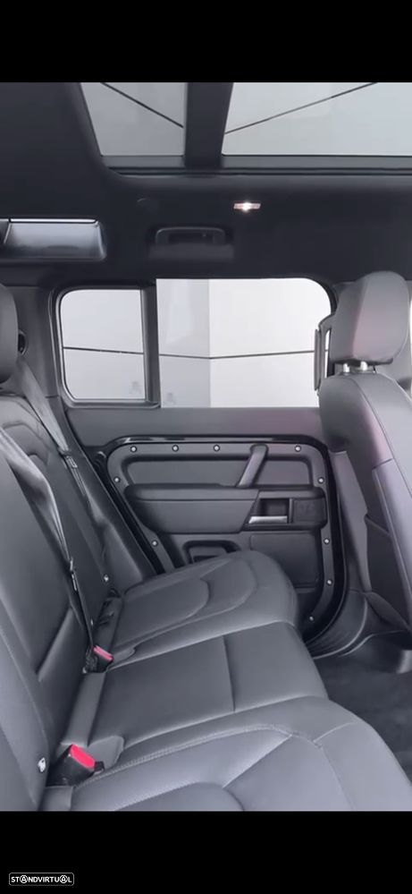 Land Rover Defender 110 P300e X-Dynamic SE - 8
