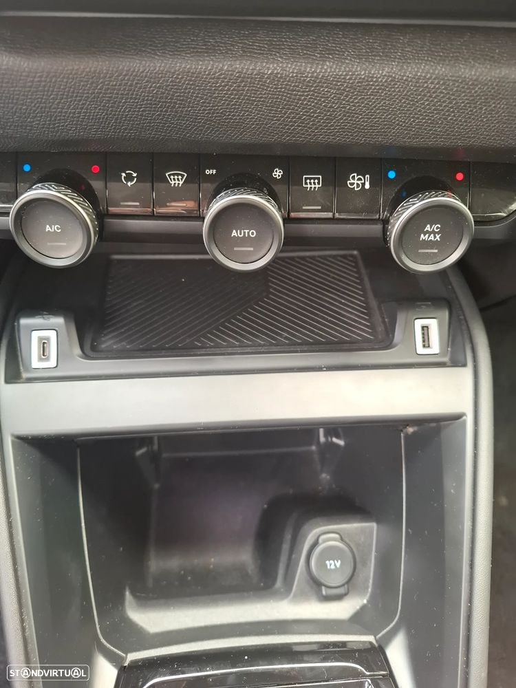 Citroën C4 1.2 PureTech Shine - 20