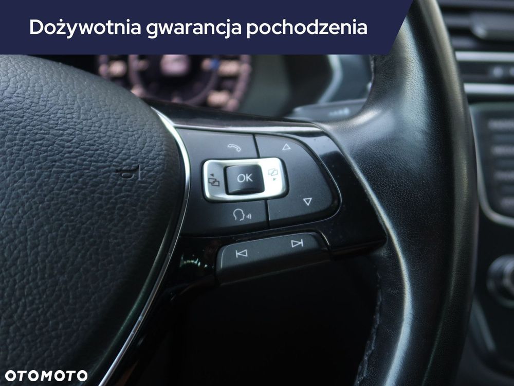 Volkswagen Tiguan - 21