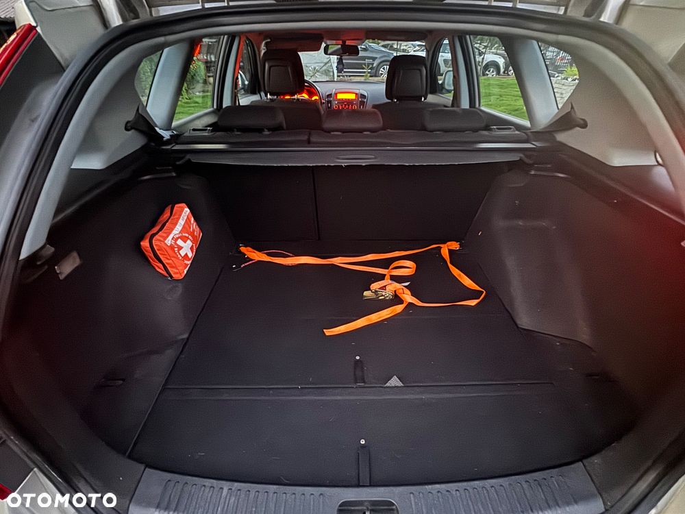 Kia Ceed - 12