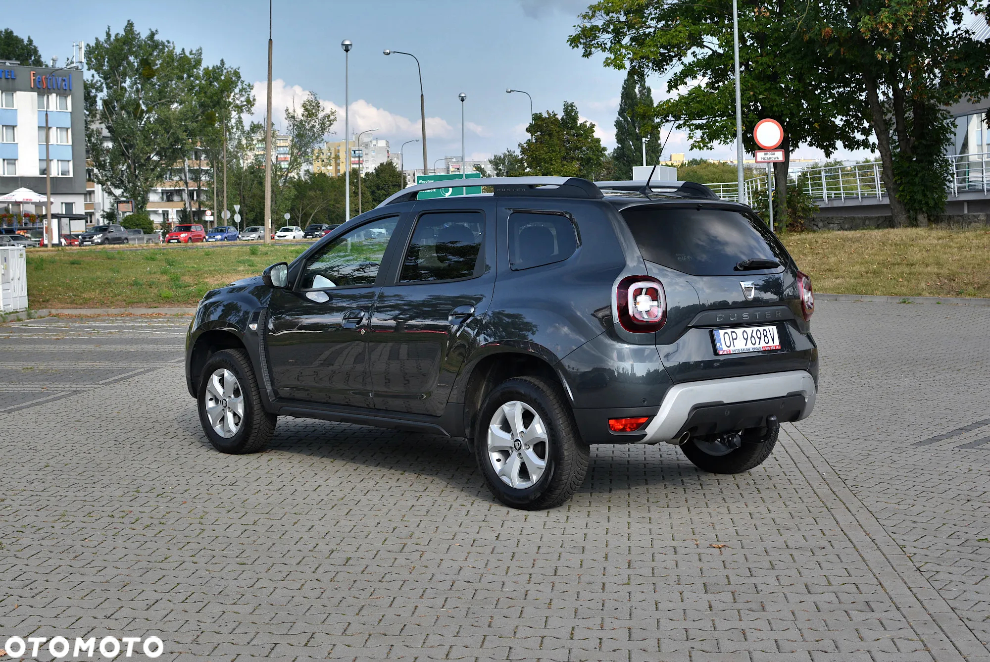 Dacia Duster 1.6 SCe Comfort - 4