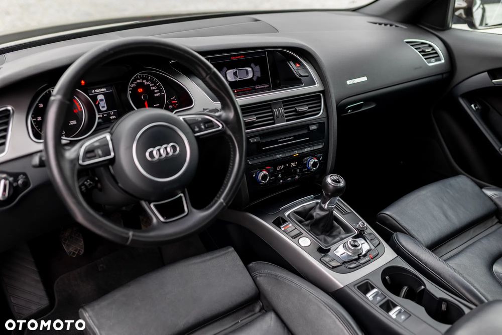 Audi A5 Cabrio 2.0 TDI DPF (clean diesel) - 11