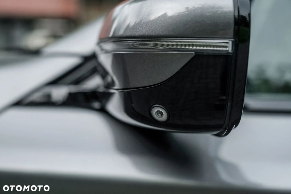 BMW Seria 7 750i xDrive - 10