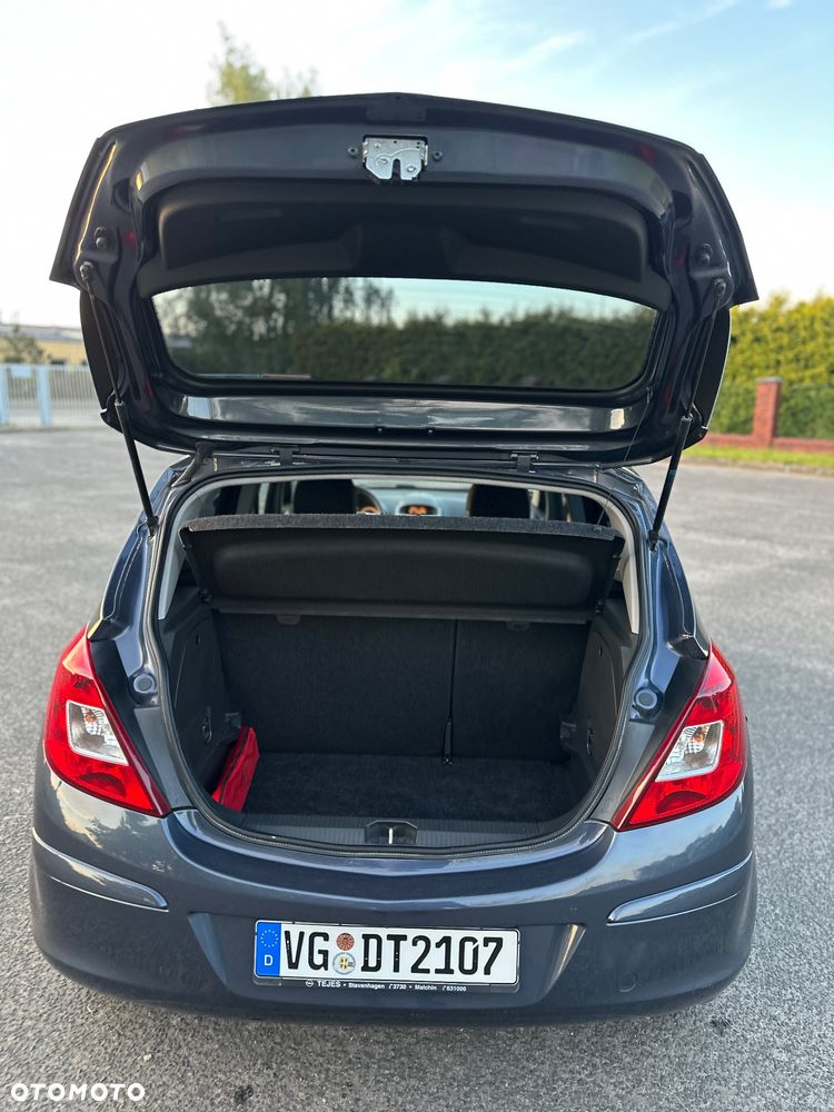 Opel Corsa 1.0 12V Cosmo - 34