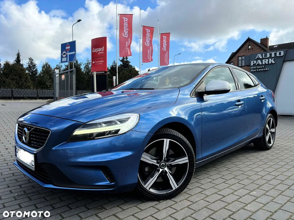 Volvo V40 D2 Drive-E SCR R-Design Momentum