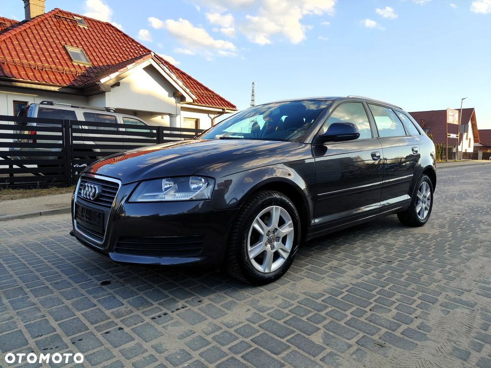 Audi A3 Sportback 1.6 Ambiente - 3
