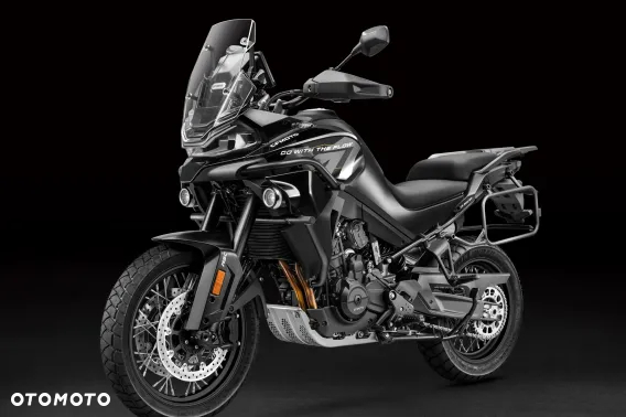 CFMoto MT - 5