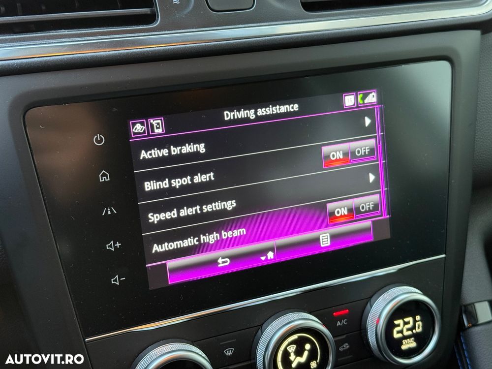 Renault Kadjar TCe 140 GPF LIMITED - 18