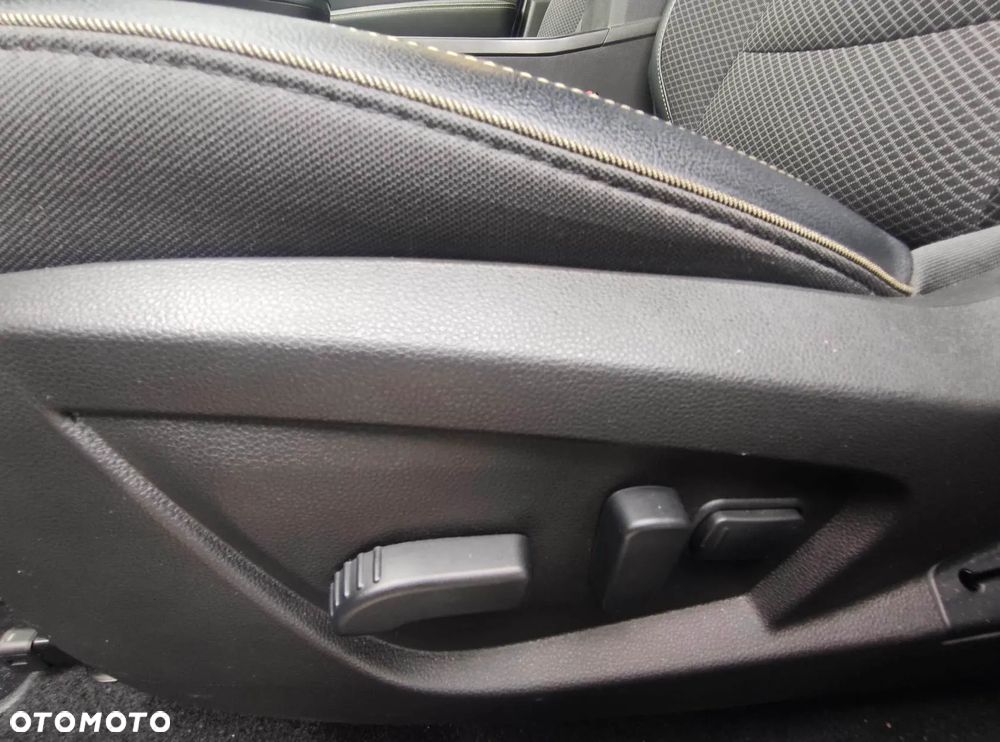 Renault Arkana 1.3 TCe mHEV Techno EDC - 17