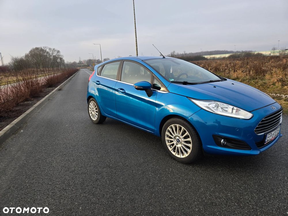 Ford Fiesta - 2