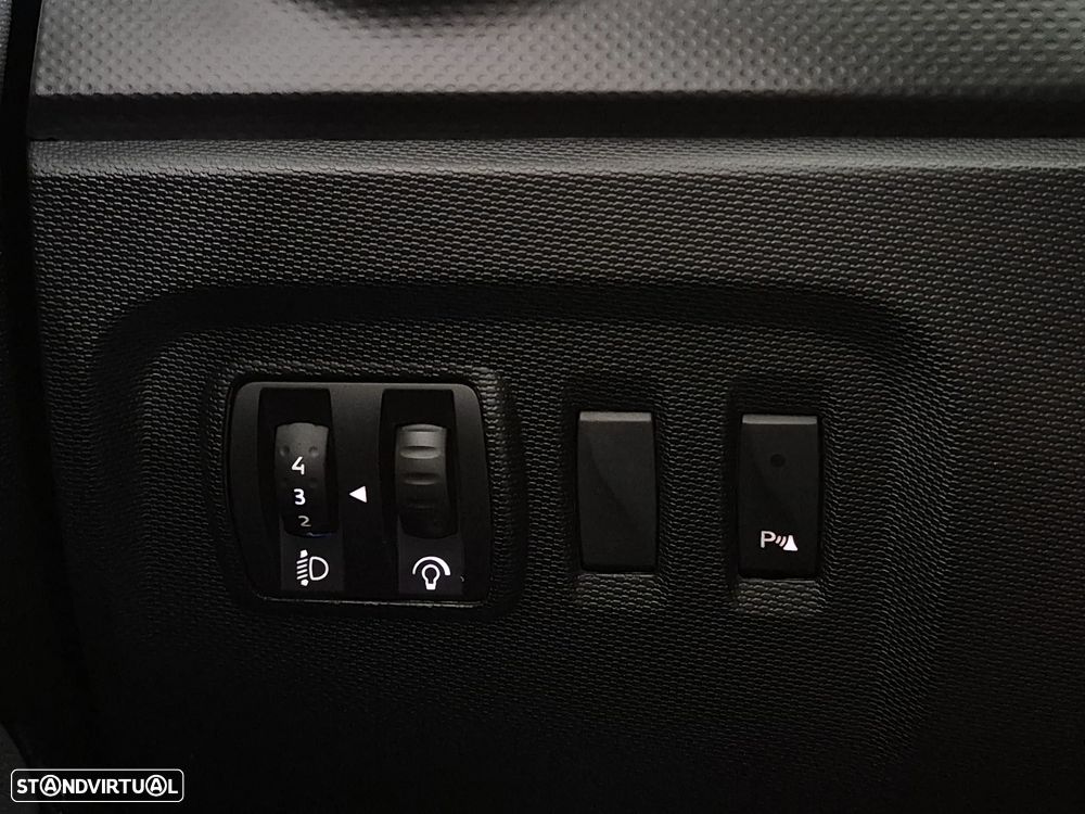 Renault Captur dCi 90 EDC Dynamique - 27