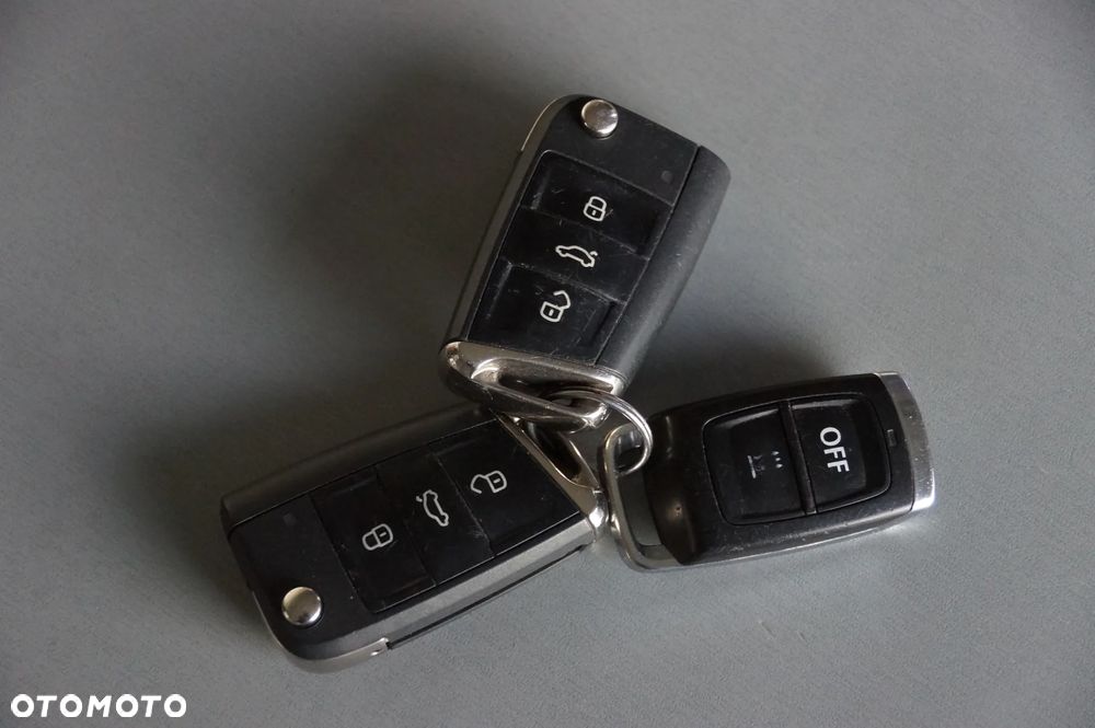 Volkswagen Tiguan 2.0 TDI SCR 4MOTION DSG Highline - 35