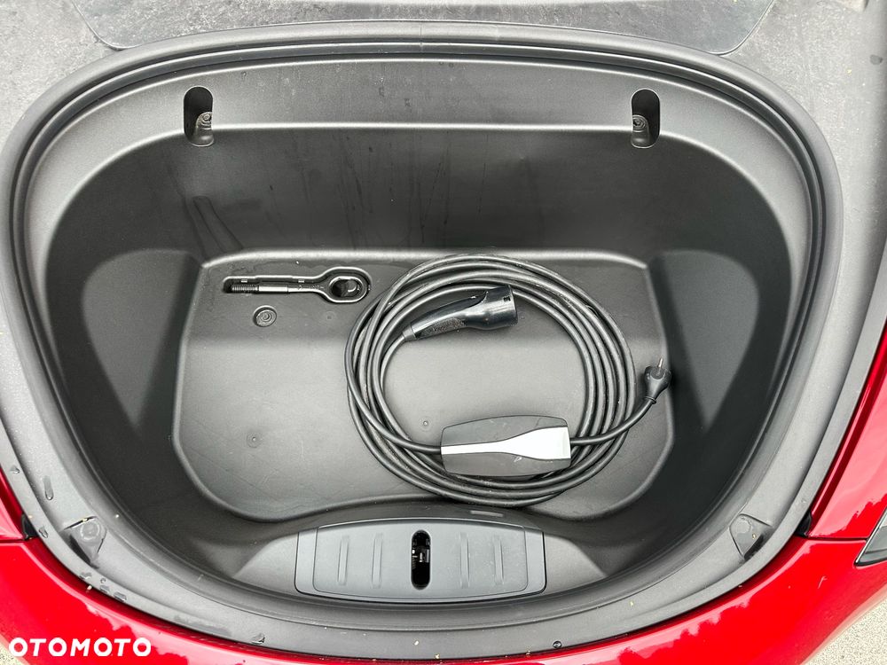 Tesla Model 3 Performance AWD - 28