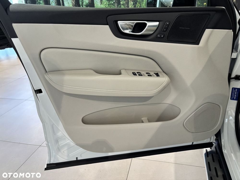 Volvo XC 60 - 21