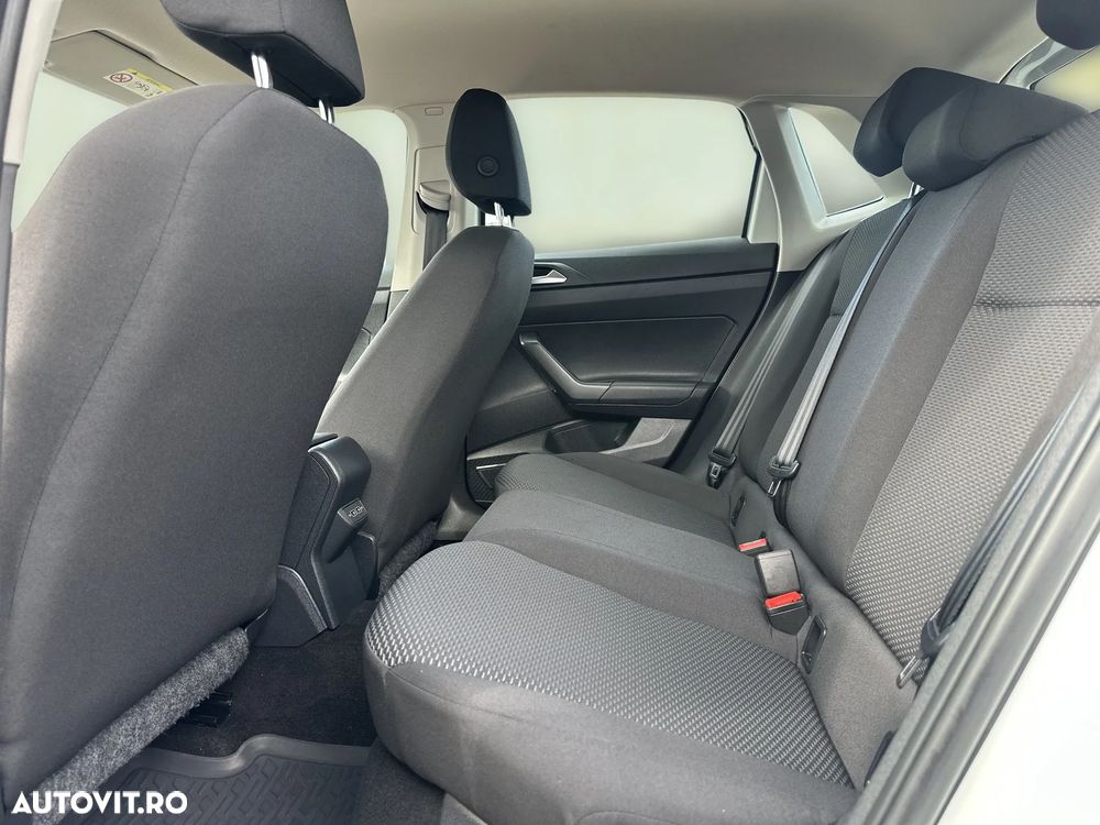 Volkswagen Polo - 12