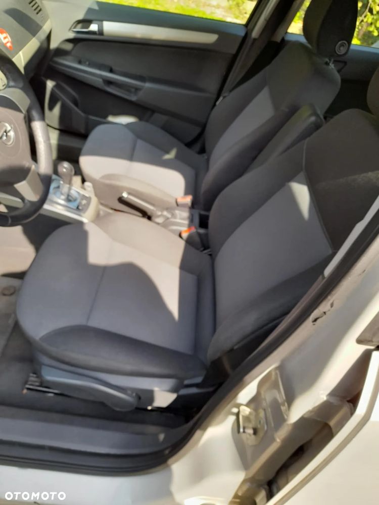 Opel Astra - 14