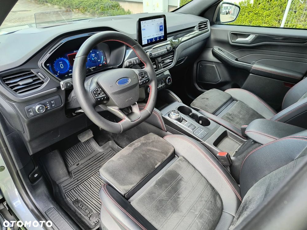 Ford Kuga - 11