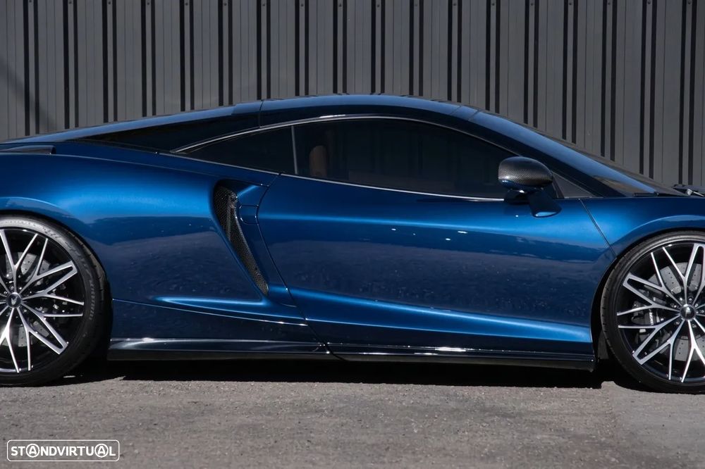 McLaren GT - 30