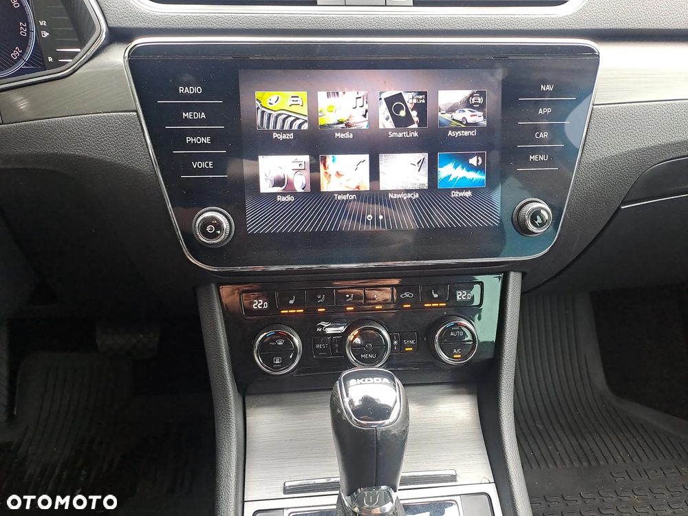 Skoda Superb 2.0 TDI SCR Style DSG - 18