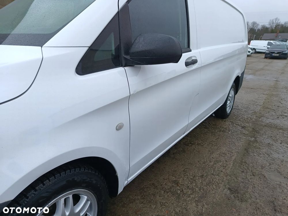 Mercedes-Benz VITO 1.6 diesel 111 CDI 114kM, WERSJA LONG L2H1 HAK, STAN BARDZO DOBRY, 2017 rok, BEZ WKŁADU FINANSOWEGO! - 23