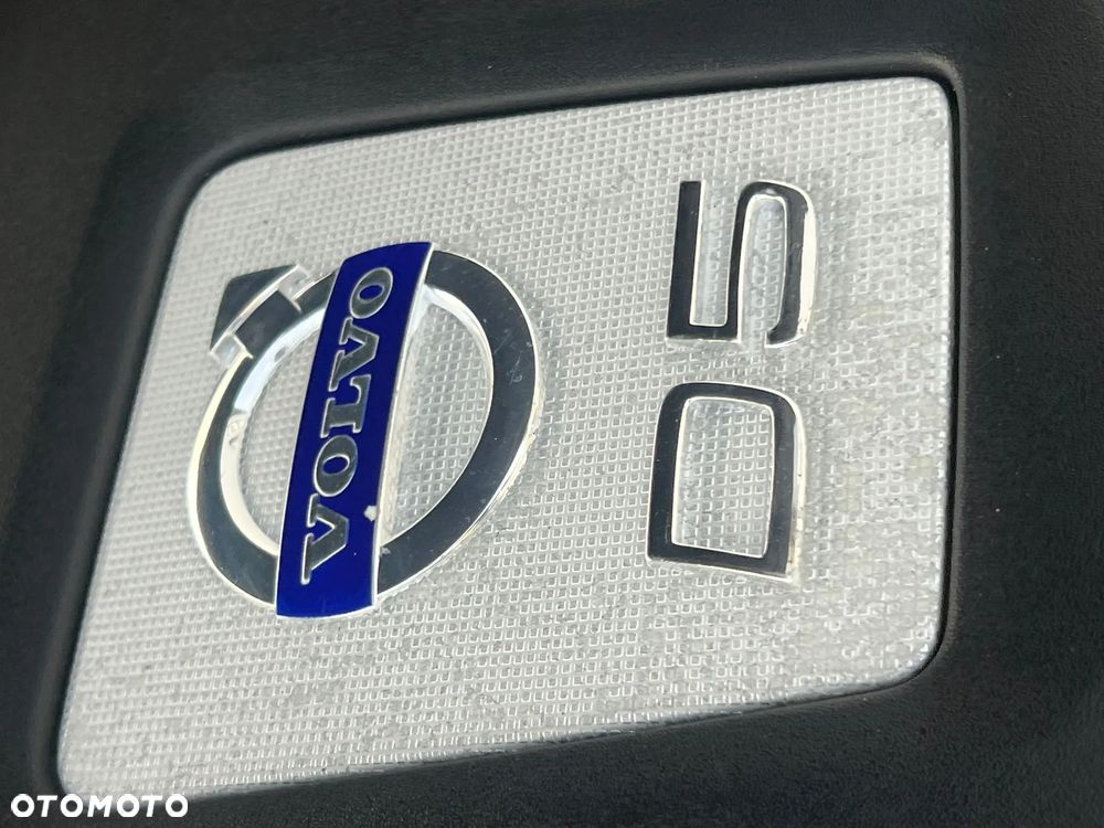 Volvo XC 60 D5 AWD RDesign - 32
