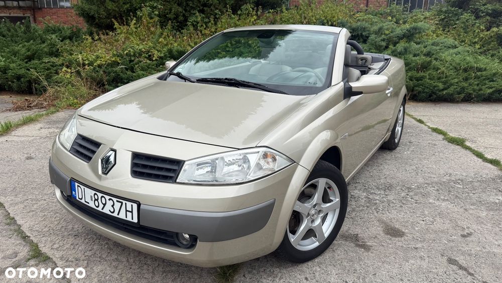 Renault Megane 2.0 Confort Privilege - 1