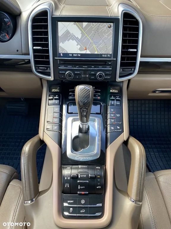 Porsche Cayenne Diesel Platinum Edition - 29