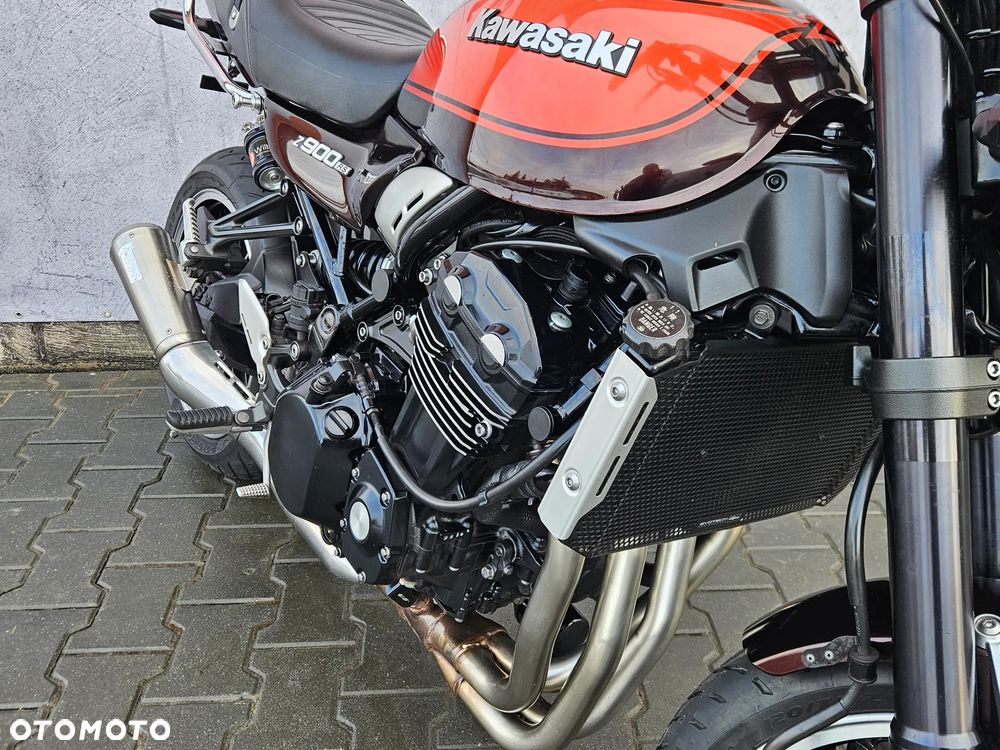 Kawasaki Z 900 RS - 17