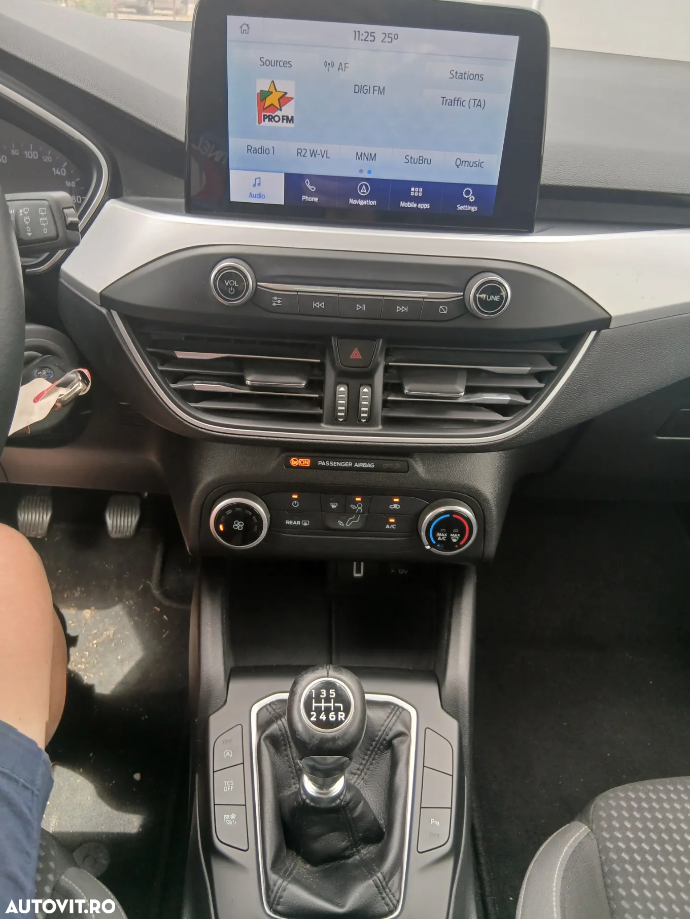 Ford Focus 1.0 EcoBoost Start-Stopp-System COOL&CONNECT - 2