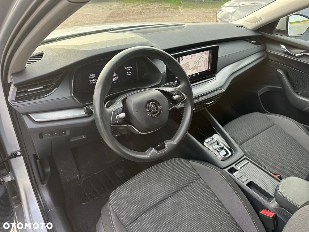 Skoda Octavia 2.0 TDI Ambition DSG - 10