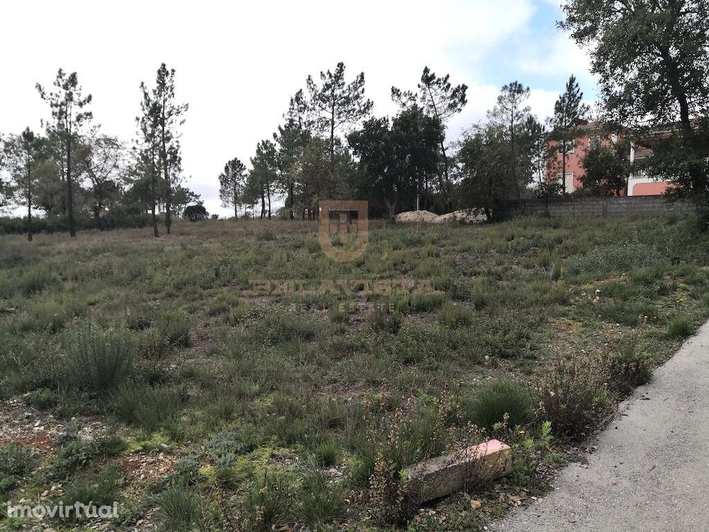 Terreno destinado à construção, inserido numa urbanização em cresci... - Grande imagem: 2/2