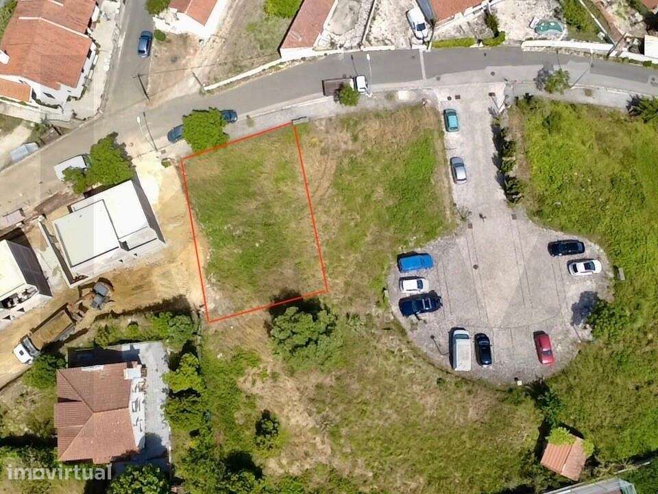 Para venda | Lote de terreno urbano com 409m2 | em Janas, Sintra - Grande imagem: 2/16
