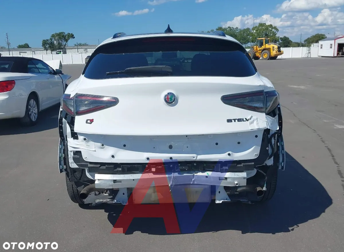 Alfa Romeo Stelvio 2.0 Turbo Veloce TI Q4 - 7