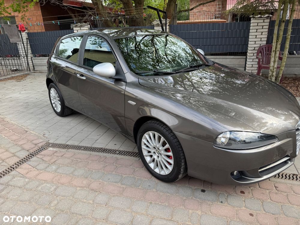 Alfa Romeo 147 1.9 JTD 16V M-Jet Progression - 6