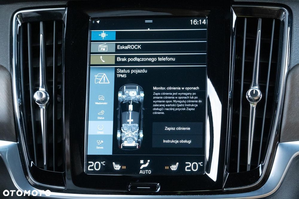 Volvo V90 Cross Country - 33