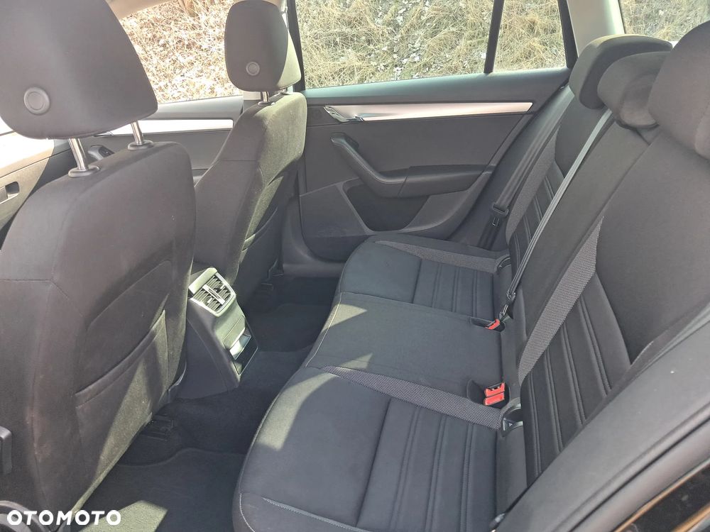 Skoda Octavia 1.6 TDI Premium Edition - 16