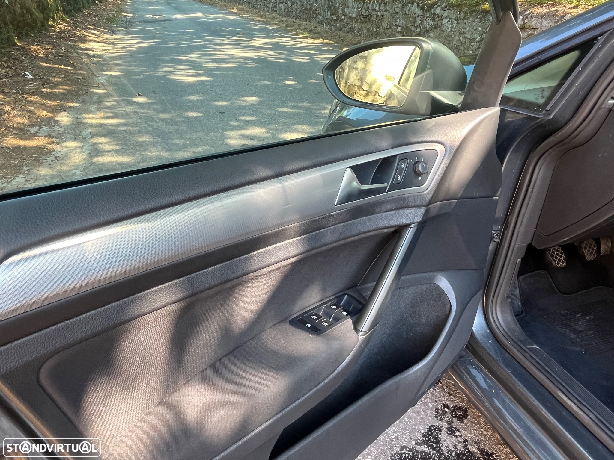 VW Golf 1.0 TSI Confortline - 27