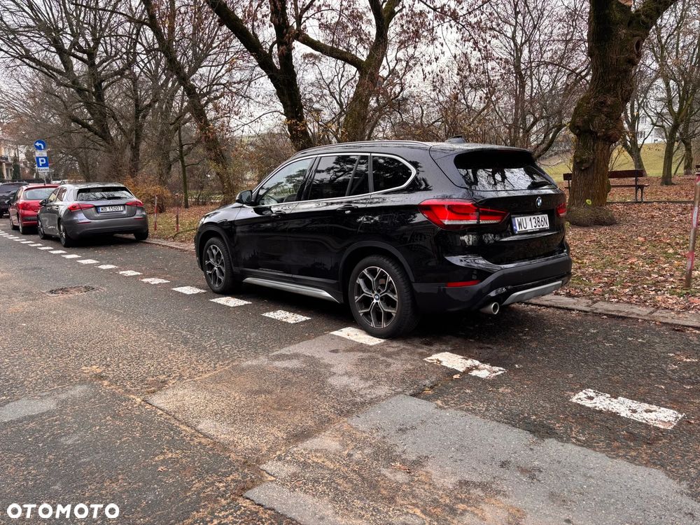 BMW X1 sDrive18i xLine - 11