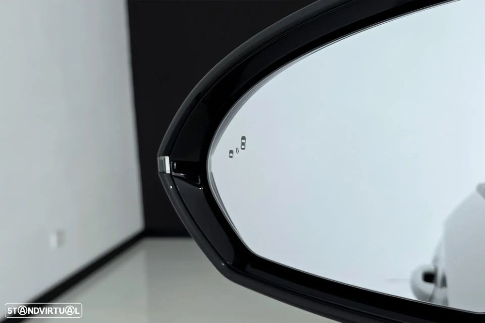 MG MG4 64 kWh Luxury - 33