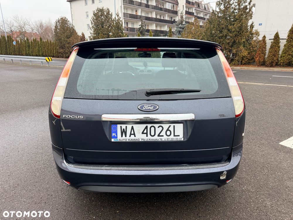 Ford Focus 1.6 Trend - 15