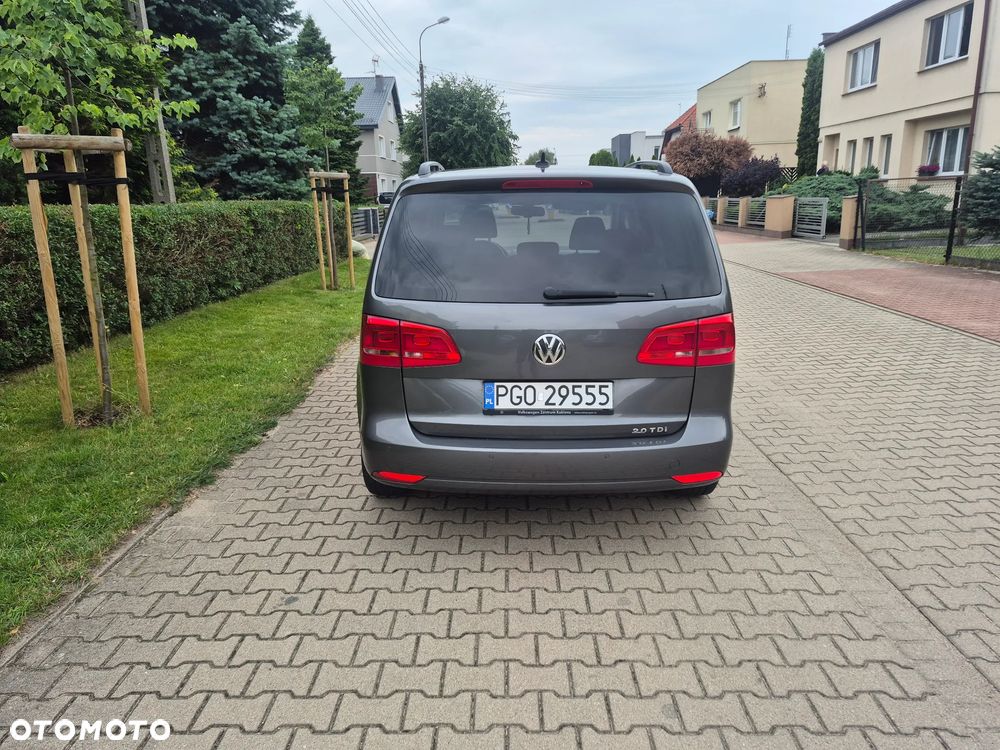 Volkswagen Touran 2.0 TDI DPF MATCH - 9