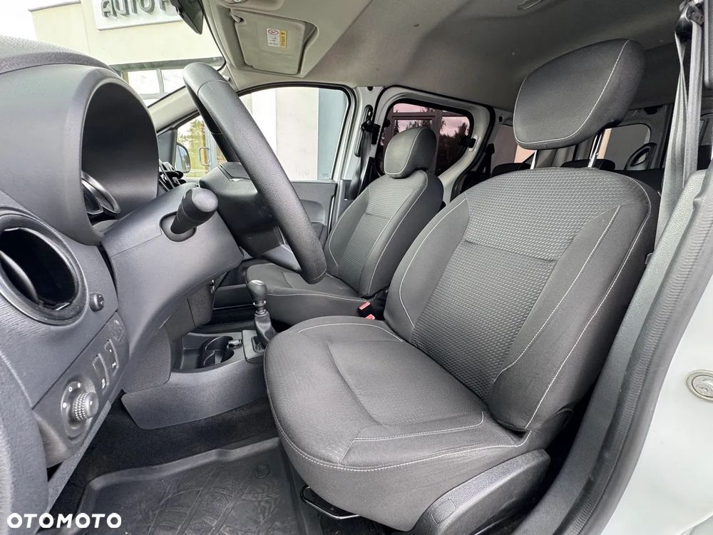 Dacia Dokker 1.5 Blue dCi Laureate - 11