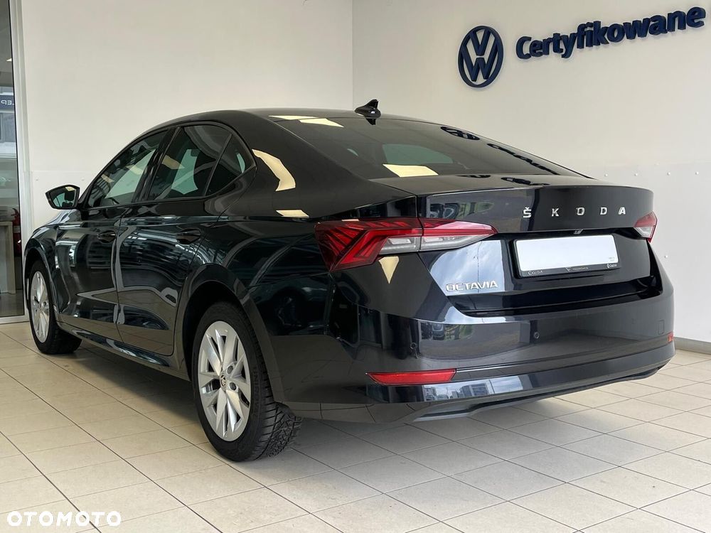 Skoda Octavia 2.0 TDI Ambition - 11